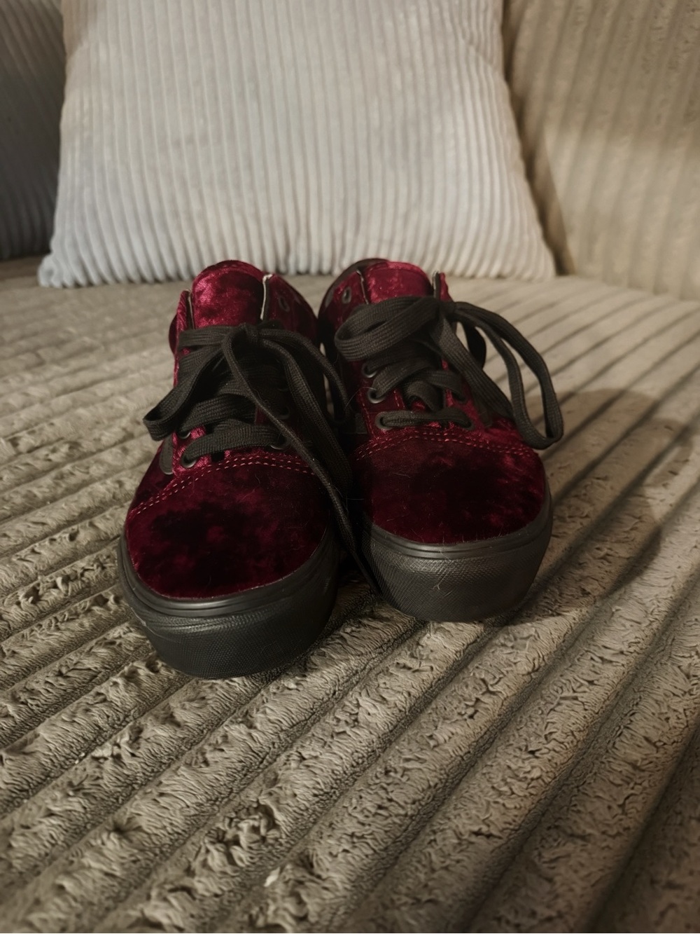 Velvet Vans - Picture 2 of 3